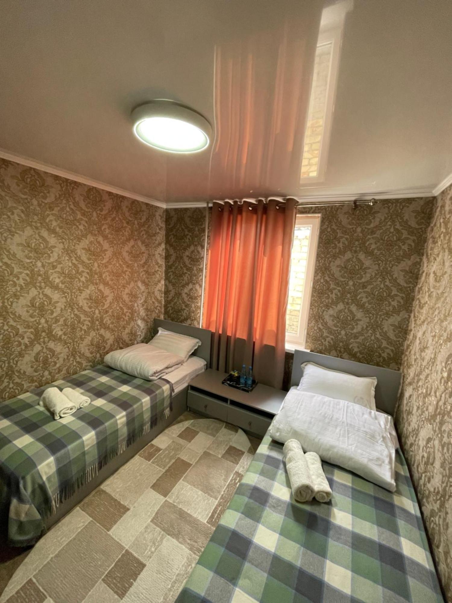 فندق Fam_House بيشكيك المظهر الخارجي الصورة